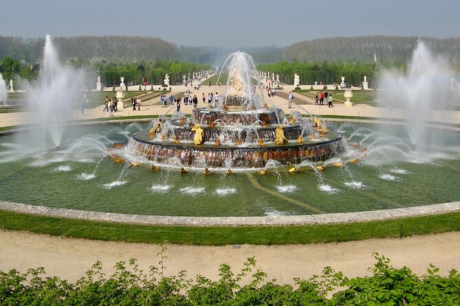 Versailles Small-Group Trip From Paris by Minivan With Palace, Trianon & Gardens - Comfortable Transportation
