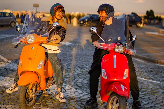 Vespa City Tour & Professional Photoshoot - Meeting and Pickup