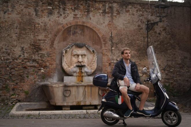 Vespa & Photo Tour in Rome - Experience Unique Photography