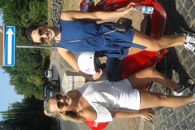 Vespa Primavera 125 Cc Rental at Rome - Rental Inclusions