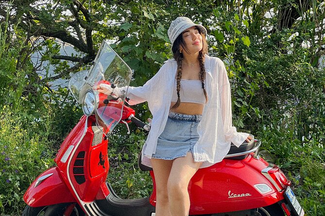 Vespa Tour Guided by Local in Rome - Local Insights and Knowledge