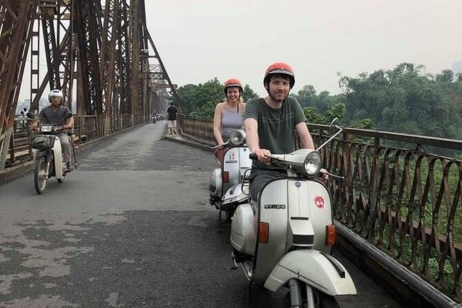 Vespa Tour HANOI BACK STREETS: FOODLOCAL LIFECULTURE & FUN - Immersive Food Experiences