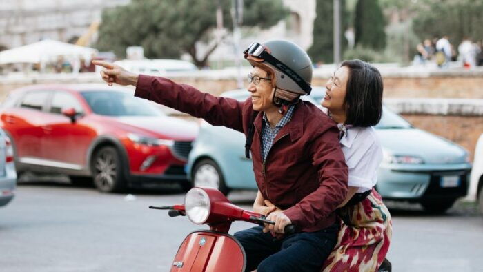 Vespa Tour With Professional Photography in Rome - Booking and Cancellation Policy