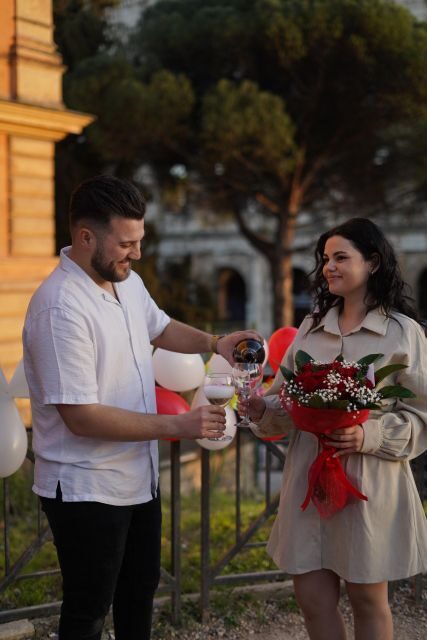 Vespa - Wine and Photography service in Rome - Exploring Rome on a Vespa with Wine and Photography