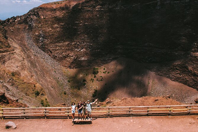 Vesuvius and Herculaneum Tour From Naples - Meeting Point Information