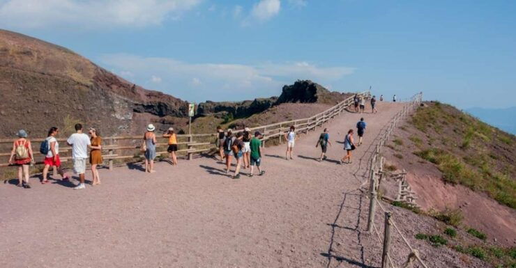 Vesuvius and Pompeii Transfer + Entrance for the Vesuvio - Package Details