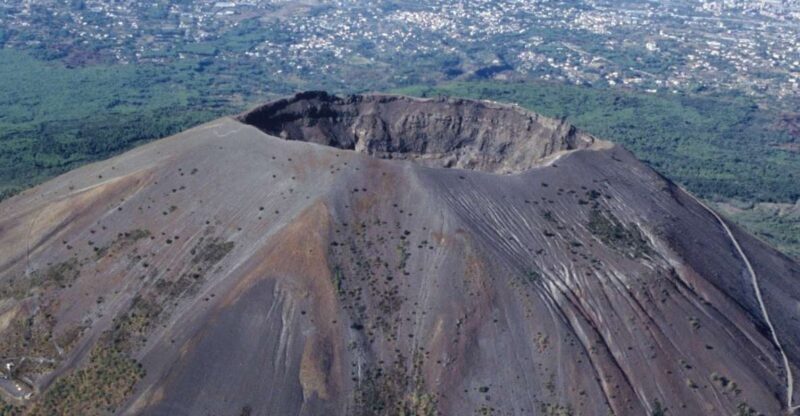 Vesuvius Park Skip-the-Line Ticket + support - The Authentic Experience vs. the Downsides