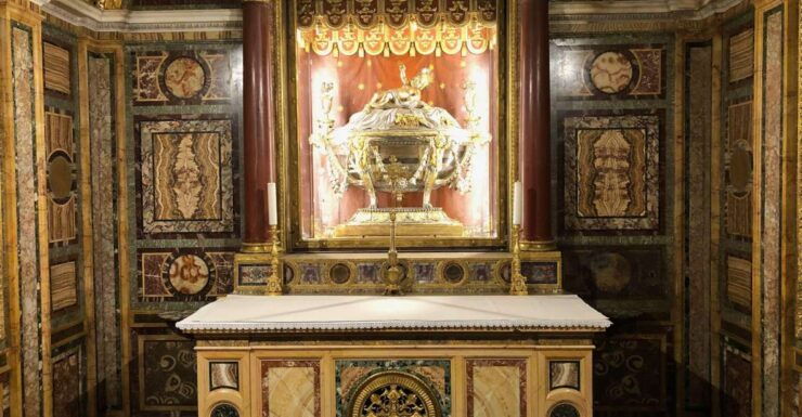 Via Crucis Pilgrim Tour Rome - Tour Description