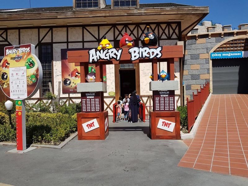 VIALAND Theme Park (Isfanbul) Ticket - Queues can change the value of your ticket