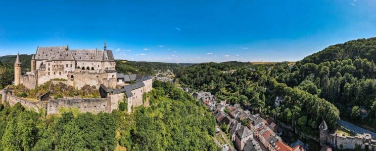Vianden: Captivating Guided Walking Tour - Detailed Breakdown of the Itinerary