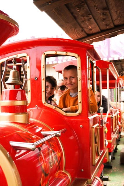 Vias: Europark Fabrikus World Amusement Park Entry Ticket - Park Overview