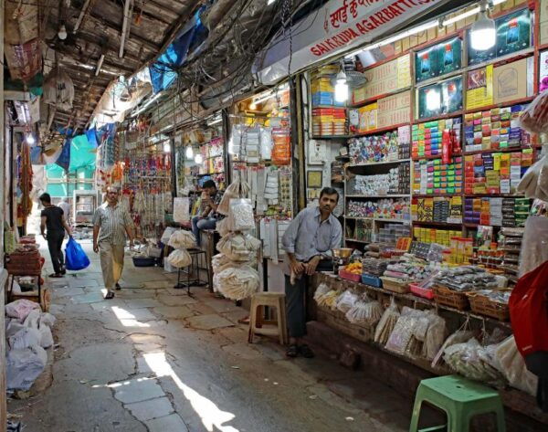 Vibrant Markets of Mumbai (2 Hours Guided Walking Tour) - The Sum Up