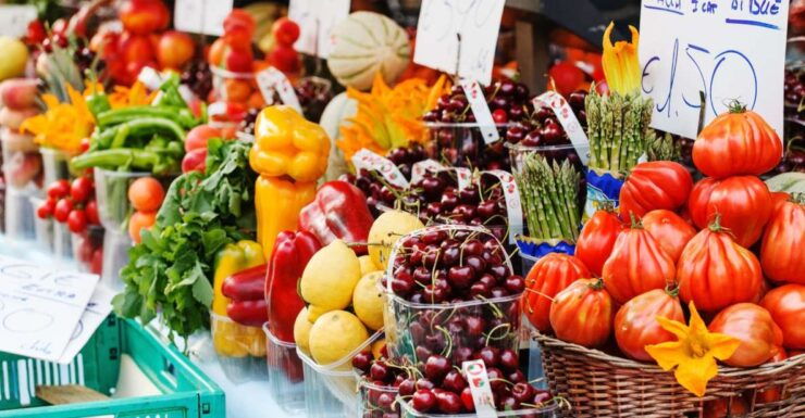 Vico Equense: Market Tour, Home Cooking Class, and Dinner - Experience the Local Market