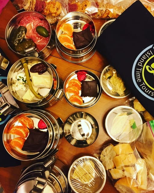 Victoria, BC: Food & Wine Tour to the Cowichan Valley - Wineries and Tastings