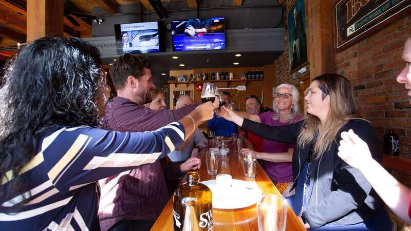 Victoria Bites and Sights Tour with Food, Drinks and Ferry - FAQ