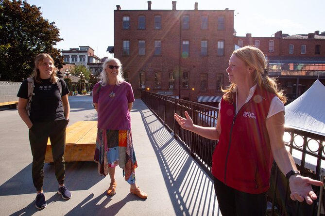 Victoria Bites & Sights - Meeting Point and Guide Information