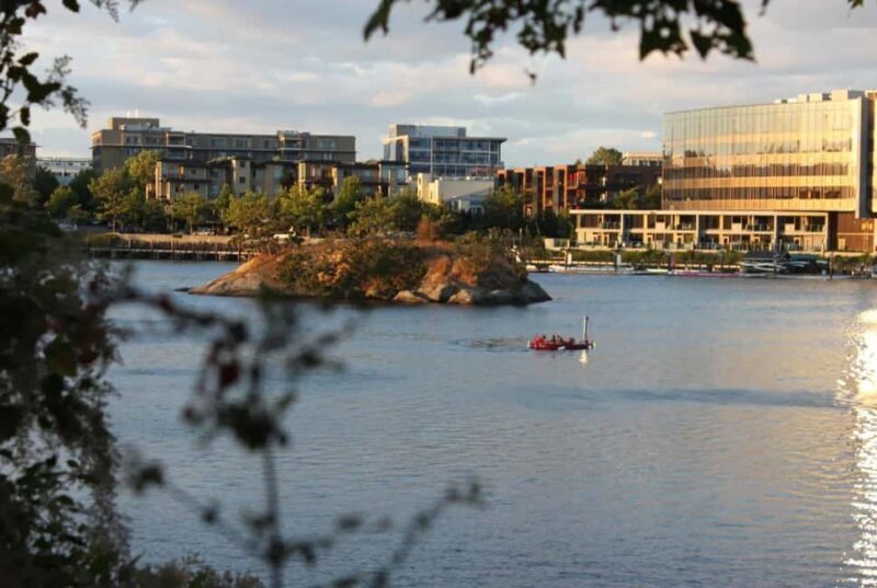 Victoria: Private Hot Tub Boat Rental - Good To Know