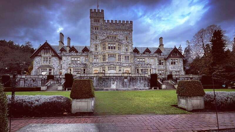 Victoria: Skywalk & Hatley Castle Private Tour - Good To Know