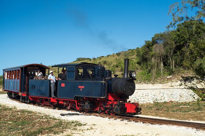 Victorian Steam Railway Short Journey Great House and Distillery - The Itinerary in Detail