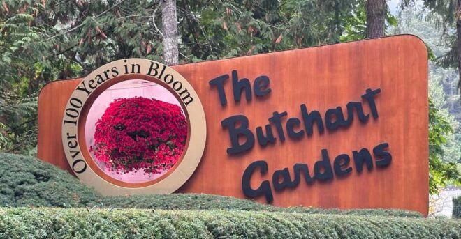 Victoria's City Highlights & Butchart Gardens Private Tour - Itinerary and Highlights