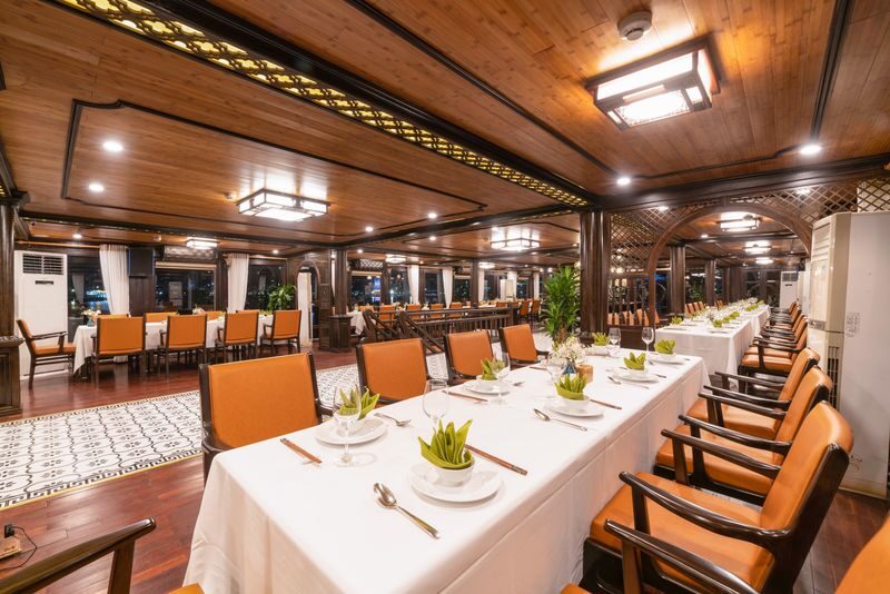 Victory Star 2D1N Cruise: Ha Long Bay, Ti Top, Sung Sot - Meals, service, and the small details that shape the stay