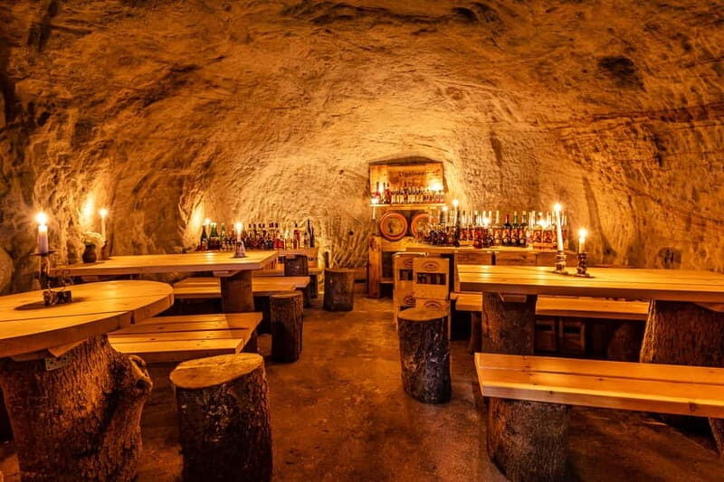 Vidzeme wine tasting tour - Lunch & Free Time in Sigulda  