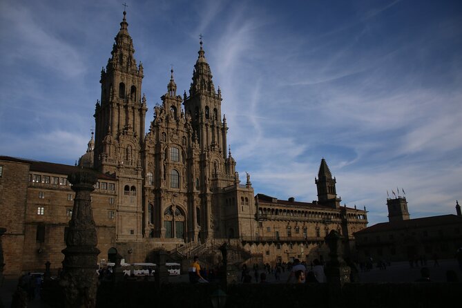 Vieja Ciudad De Santiago De Compostela, Recorrido a Pie - Tour Details and Highlights