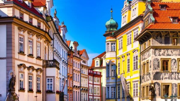 Vienna: 1-Day Trip to Prague Private Guided Tour - Logistics and Pickup Service in Vienna