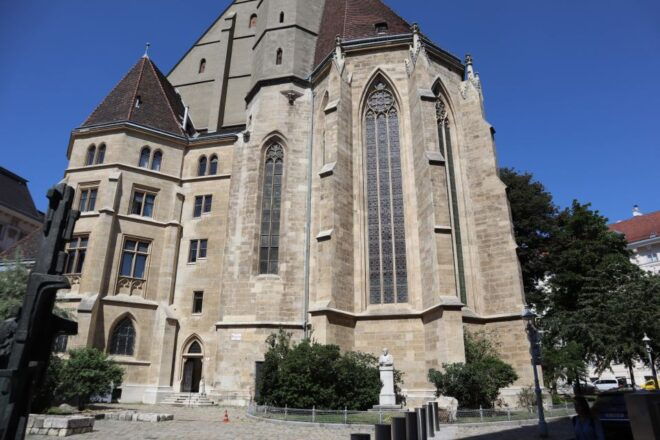 Vienna: 2 Hour Hidden Gems and Legends Guided Walking Tour - Taking in Local Culture