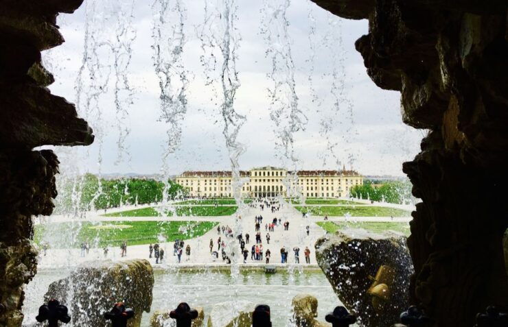 Vienna: 2-Hour Schönbrunn Palace & Gardens Guided Tour - Duration and Availability of the Tour