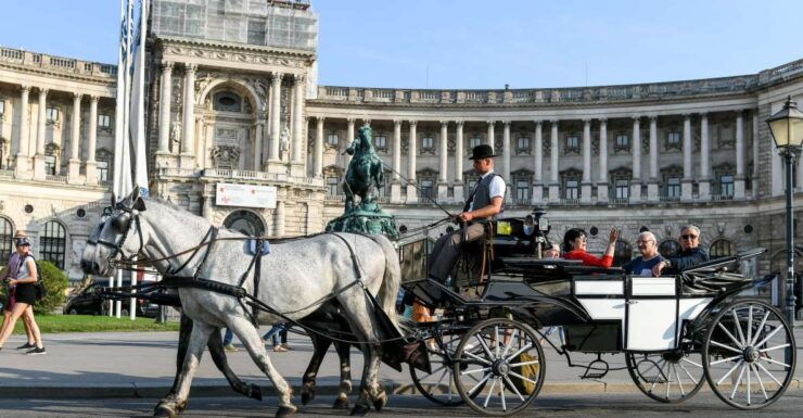 Vienna: 30-Minute Fiaker Ride in the Old Town - Activity Details