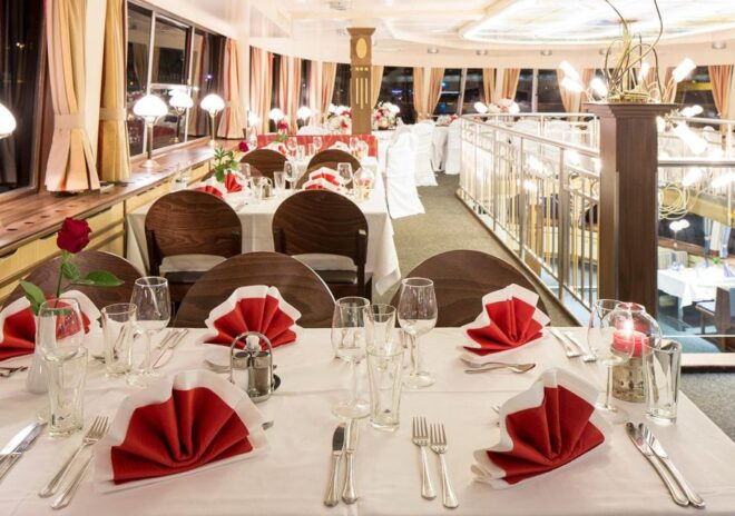 Vienna: 3,5-Hour Danube Cruise "Christmas Dreams" - Common Questions