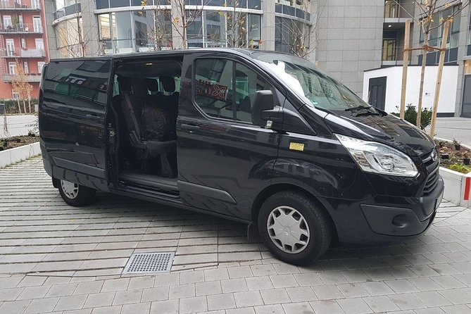 Vienna Airport Transfer: Vienna International Airport (VIE) to Vienna - Meeting and Pickup