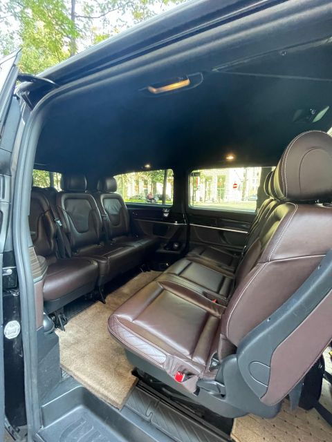 Vienna Airport Transfers - Experience and Convenience