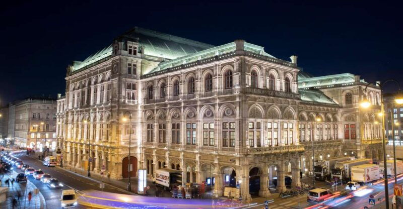 VIENNA AT NIGHT: Photo Tour of the Most Beautiful Buildings - Detailed Breakdown of the Experience