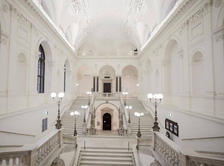 VIENNA AT NIGHT: Photo Tour of the Most Beautiful Buildings - What Travelers Say