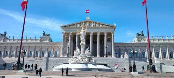 Vienna Audioguide - Travelmate App for Your Smartphone - Accessibility and Flexibility