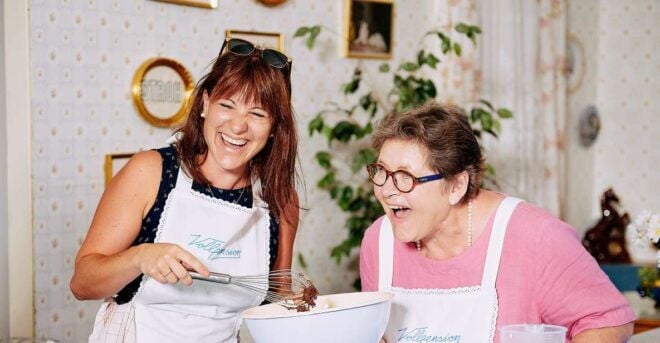 Vienna Baking With Granny: Apple Strudel Class - Learn to Make Authentic Apple Strudel