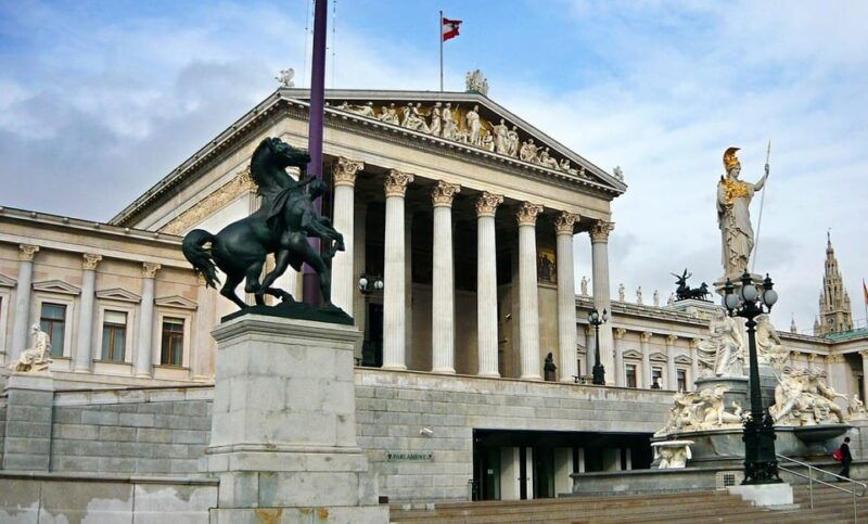 Vienna: Best of Vienna in 2 Hours with a Local - The Itinerary: A Closer Look at What You’ll See