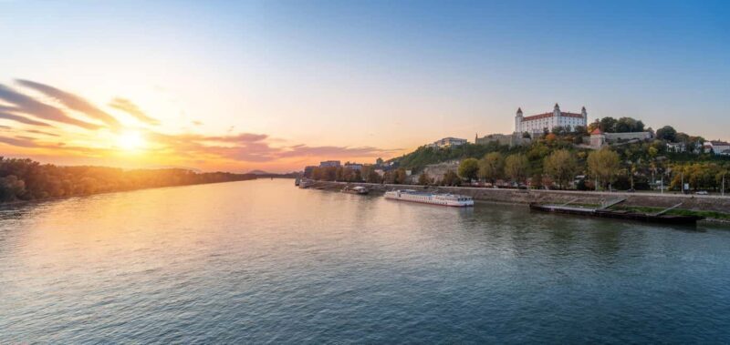 Vienna: Bratislava and Budapest Guided Best Day Trip - Detailed Breakdown of the Itinerary and Experience