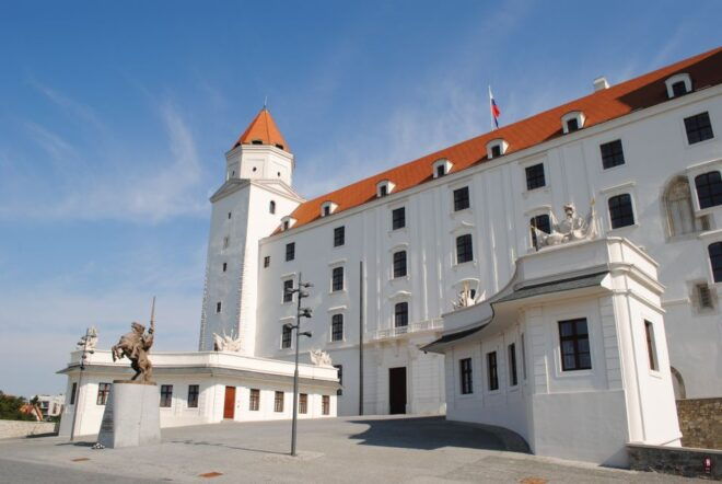 Vienna: Bratislava Day Trip With Private Guide and Transport - Pricing and Booking