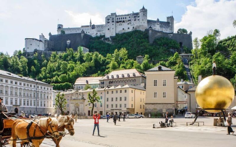 Vienna/Bratislava: Traunkirchen, Hallstatt & Salzburg Tour - Sources and Additional Info
