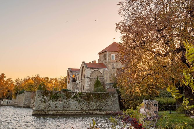 Vienna-Budapest One-Way Sightseeing Transfer - Small Towns: Győr and Sopron