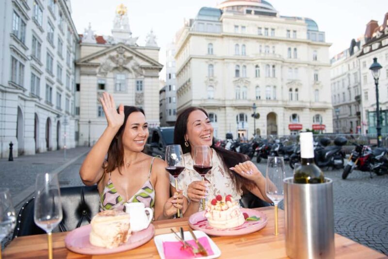 Vienna Candlelight Dinner Experience in a Classic Oldtimer - Who Is This Tour Best Suited For?