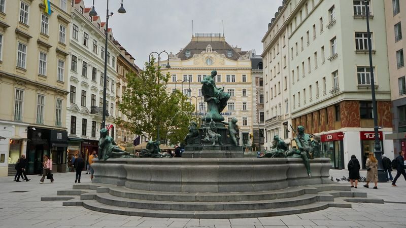Vienna City Center tour - A walk through Vienna’s imperial center