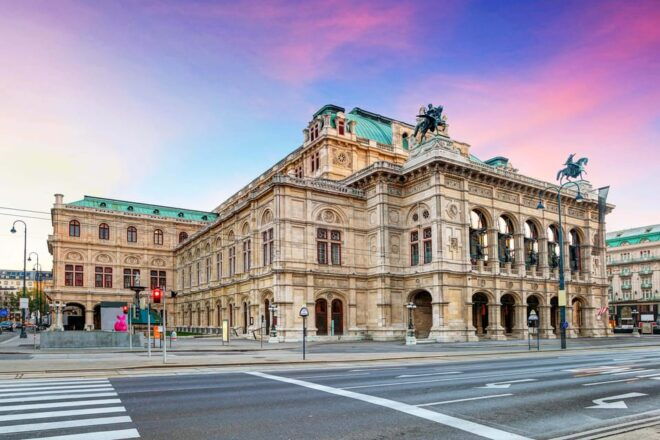 Vienna: City Tour With Audio Guide - Meeting Point and Instructions