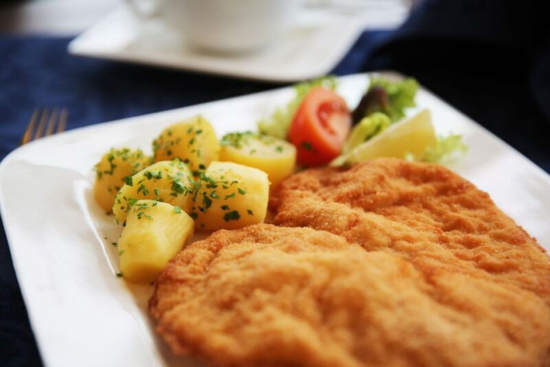Vienna: Cruise and Schnitzel Tour - FAQ