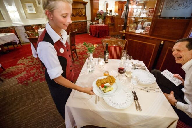 Vienna: Culinary Experience at Restaurant Stefanie - Visit Hotel Stefanie