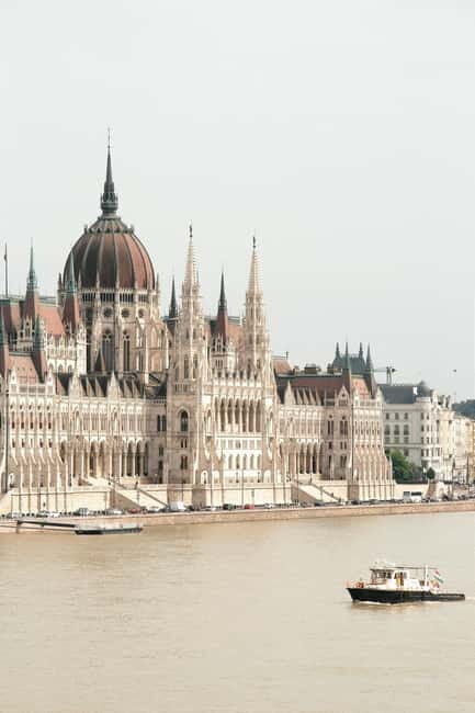 Vienna daytrip: Private transfer from Budapest and back - The Journey: Budapest to Vienna