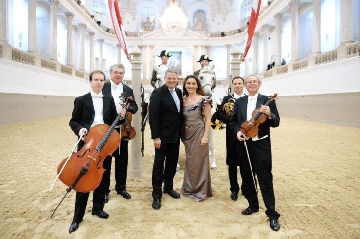 Vienna: Escuela De Equitación Española Y Espectáculo De La Filarmónica De Viena - Ticket Information